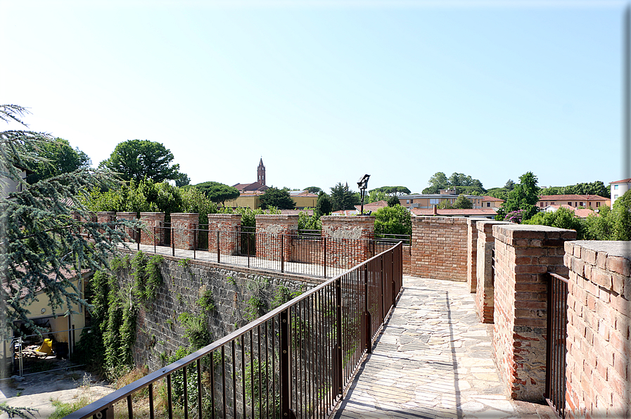 foto Camminamento delle mura di Pisa
